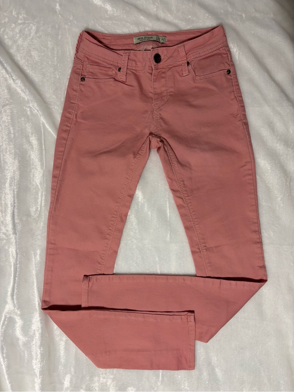 Women’s “Modern-Vintage” coral-pink stretch slim jeans